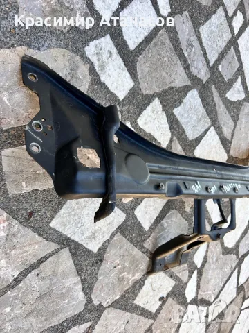 Панел над радиатори за Мерцедес Е-класа W211.2002-2007г, снимка 2 - Части - 47910008