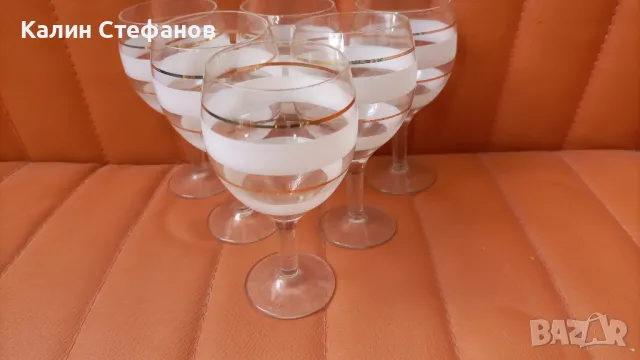 Страхотни ретро ракиени чаши, комплект,  златни кантове,  столче, бял мат кантове – 6 бр, снимка 5 - Антикварни и старинни предмети - 47940511
