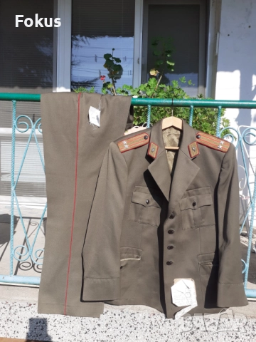 Стара военна СОЦ униформа куртка вензели пагони - като нова, снимка 2 - Антикварни и старинни предмети - 52266488