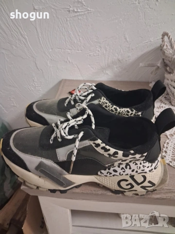 Togoshi / Дамски обувки / Но 40, снимка 4 - Маратонки - 53214717