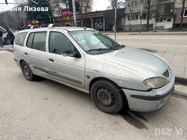 Продавам Рено Меган