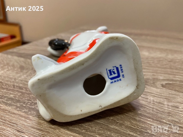 Козак Вакула с дявола — порцеланова фигурка на Киевския ЕКХЗ, снимка 5 - Антикварни и старинни предмети - 51942801