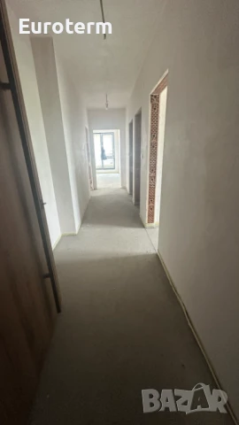 Продава 3-стаен апартамент, снимка 3 - Апартаменти - 50459766