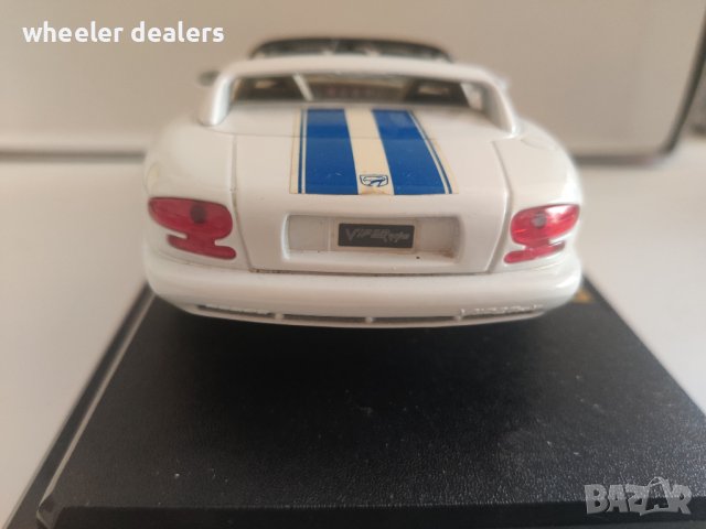 Метална количка Bburago 1992 DODGE VIPER RT/10 1/24, снимка 8 - Колекции - 39891100
