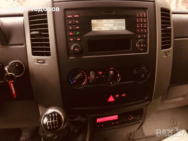 Фолксваген крафтер, снимка 11 - Бусове и автобуси - 51410171