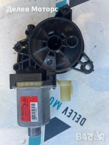 83460-J7000 моторче за ел. Стъклоповдигач от задна дясна врата от Kia Ceed 1.4T, 140 ph., Automatic