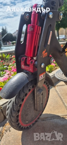 електрическа тротинетка Xiaomi pro 2, снимка 3 - Скейтборд, ховърборд, уейвборд - 51679149