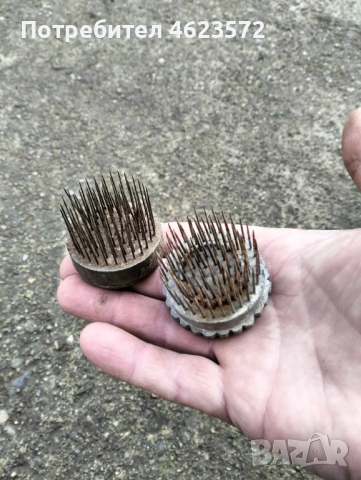 Стари поставки за цветя