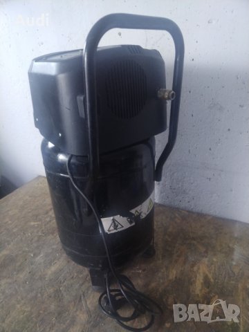 Безмаслен компресор ROWI DKP1500 Скъсанo му е пистовото ремъче!  Няма други забешежки!  Бутилка с об, снимка 3 - Компресори - 44117396