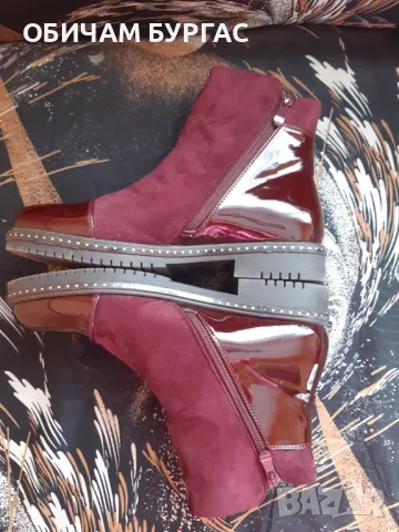 КОМПЛЕКТ СТИЛНИ ЧАНТА И БОТИ В БОРДО като нови, снимка 4 - Чанти - 47687412