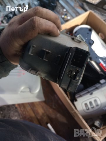 Бутон регулиране на фарове рено трафик Опел виваро 2001-2014г, снимка 2 - Части - 43750217