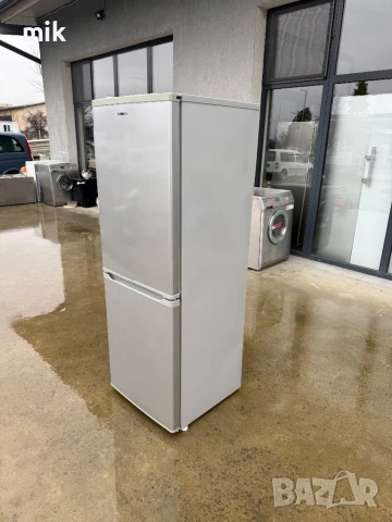 Сив хладилник с фризер Siemens 159см , снимка 2 - Хладилници - 53509939