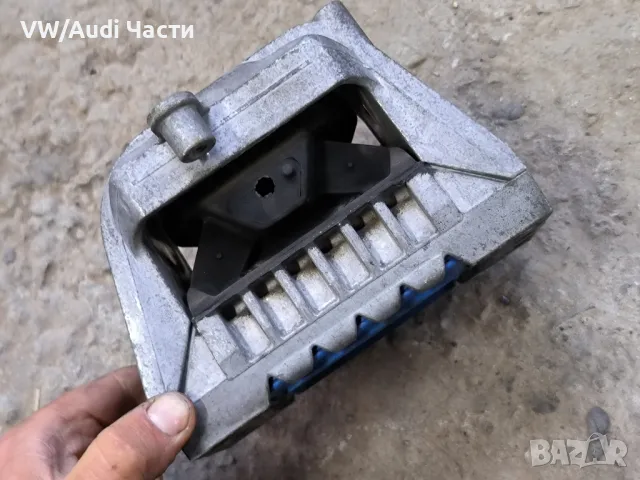 Тампон двигател за Голф 5 Ауди А3 Пасат VW Golf 5 Audi A3 8P Passat Touran Jetta 1K0199262J, снимка 2 - Части - 50352259