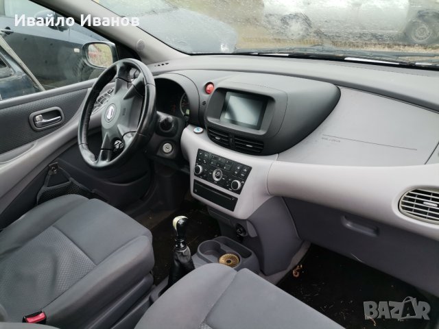 Продавам Nissan Almera Tino 2.2dci/136   на части. , снимка 6 - Автомобили и джипове - 43280719