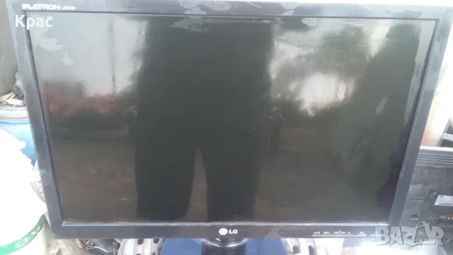 над 10 броя монитори, снимка 4 - Монитори - 47674309