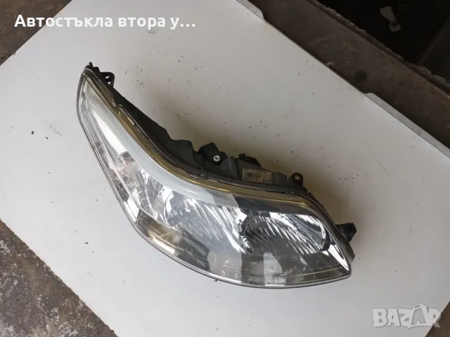 Десен фар Ситроен Ц4 1.4 , снимка 1