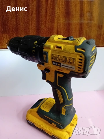 Винтоверт Dewalt dcd778 , снимка 8 - Винтоверти - 52599326