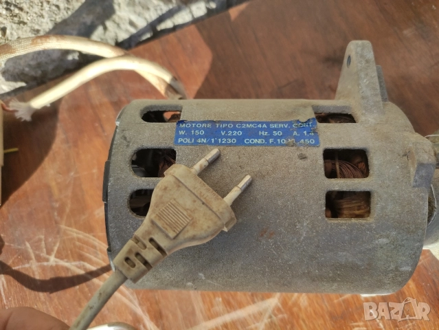 Монофазна ротационна помпа 150W , снимка 2 - Водни помпи - 52942936