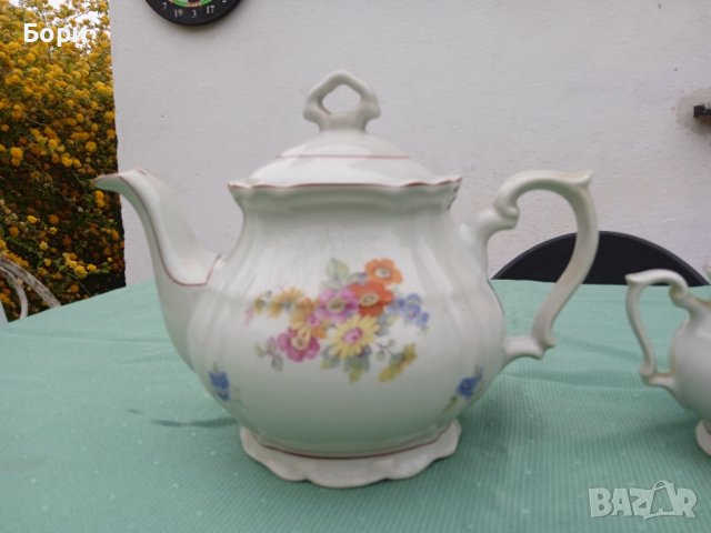 Порцелан чайник и захарница, снимка 2 - Аксесоари за кухня - 36635924