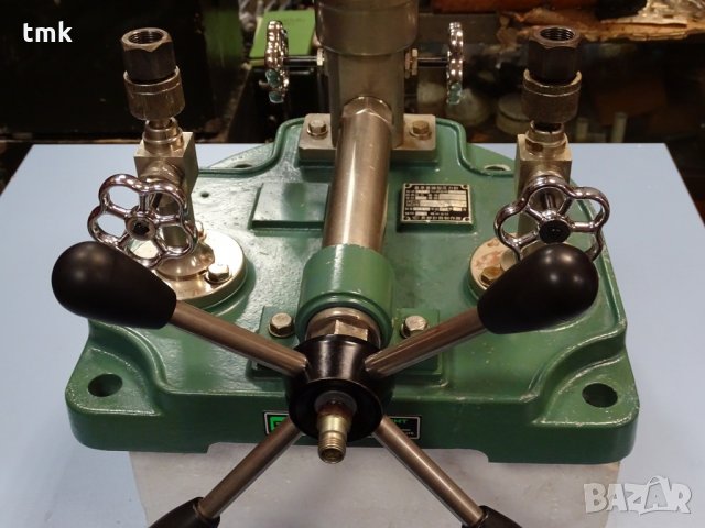 Стенд за манометри Dead Weight Tester NAGANO KEKI PD22, снимка 5 - Други машини и части - 33380427