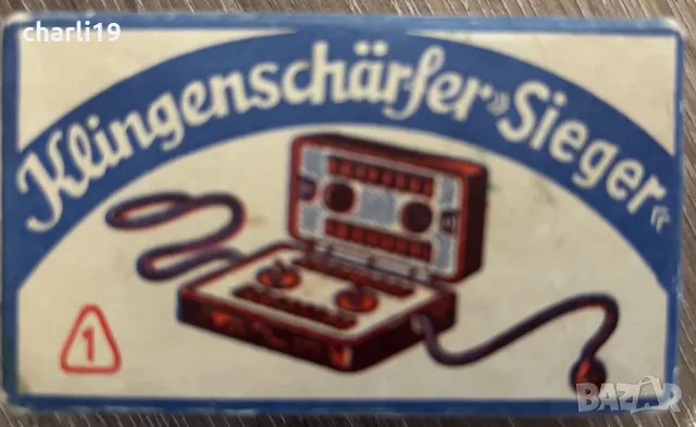 Старинна машинка за заточване на бръснарски ножчета, снимка 2 - Антикварни и старинни предмети - 48874156