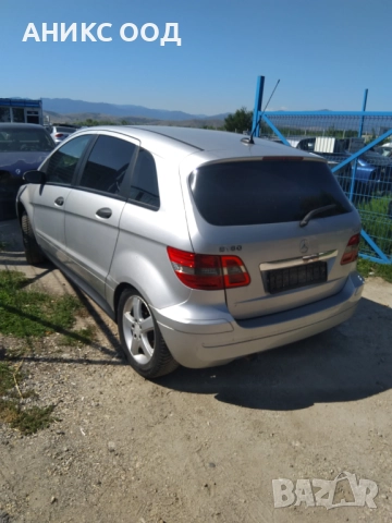 Mercedes-Benz B 180 на части, снимка 5 - Автомобили и джипове - 51753270