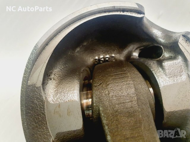 Бутало с биела за VW TOURAN Тауран 2.0 дизел 170 коня BMN Евро-4 33R2 038J 2006, снимка 4 - Части - 43094719