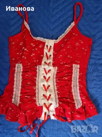 Червен потник с къдри