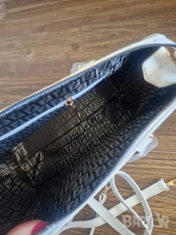 Страхотна дамска чанта FENDI, снимка 5 - Чанти - 51360984