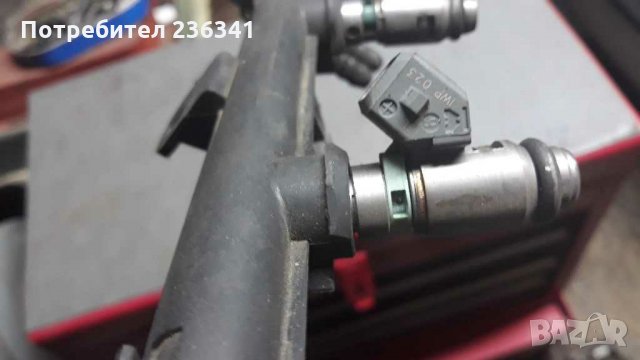 Горивна рейка , дюзи и гарнитури фолксваген, шкода 1,6 АЕЕ мотор 75кс, снимка 9 - Части - 28562326