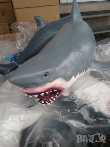 Голяма силиконова акула от филма  "Челюсти"