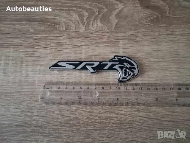 SRT Hellcat сребристо с черно емблема дясна, снимка 5 - Аксесоари и консумативи - 47977062