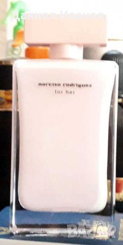 Narciso Rodriguez for Her 3.3 oz Women's Eau de Parfum 100 ml, снимка 4 - Дамски парфюми - 28070081