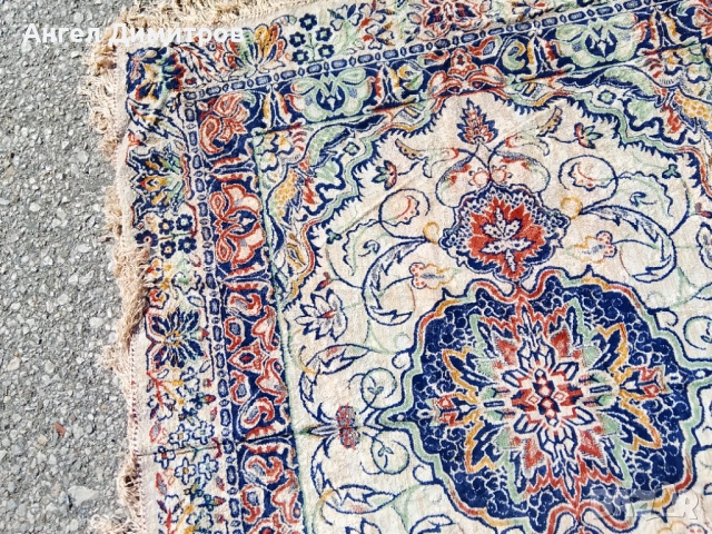 Персийски килим соц производство Сливен , снимка 3 - Антикварни и старинни предмети - 51636680