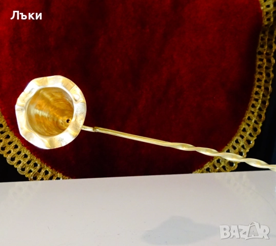 Бронзов гасител за свещи 26 см.,релеф. , снимка 3 - Антикварни и старинни предмети - 51446858