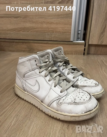 Air Jordan 1 Mid оригинални - размер 40, добро сьстояние
