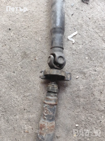 Кардан за Мерцедес 124 седан комплект , снимка 2 - Части - 50801439