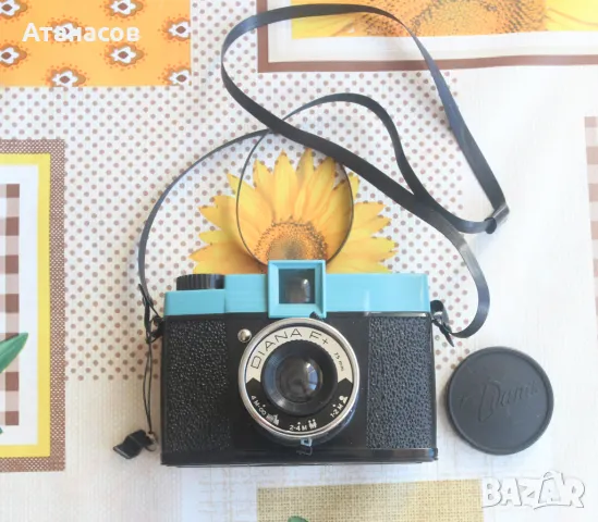 Фотоапарат Lomo  Diana F+ среден формат 120, снимка 1