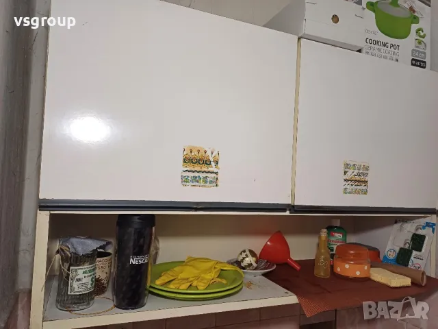 Два броя кухненски шкафове, здрави