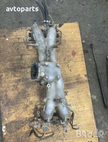 Subaru legacy 1998година 2.0i Всмукателен колектор