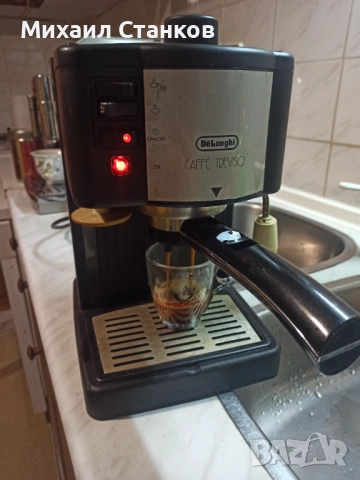 Кафе машина Делонги Тревизо , снимка 2 - Кафемашини - 52341272