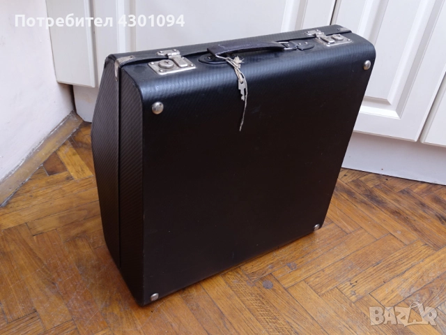 Куфар за акордеон