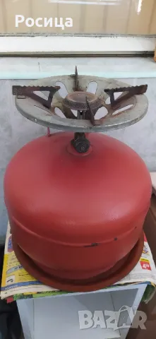Туристическа газова бутилка и пита за готвене