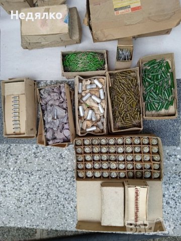 Огромен лот резистори,потенциометри,тримери, снимка 11 - Друга електроника - 37678703