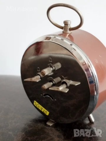 Стар механичен будилник, настолен часовник, снимка 7 - Антикварни и старинни предмети - 51143263