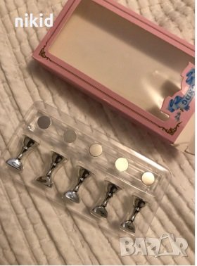 5 бр дисплей дисплеи стенд поставки за маникюр мостри с магнит за нокти, снимка 3 - Продукти за маникюр - 28037681