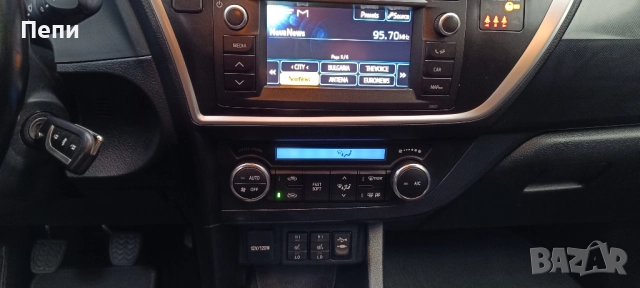 Toyota AURIS 2.0D-4-D 124кс. , снимка 12 - Автомобили и джипове - 52295364