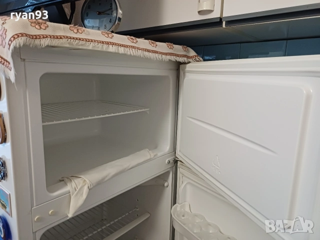 Хладилник SNAIGE, снимка 6 - Хладилници - 53587179
