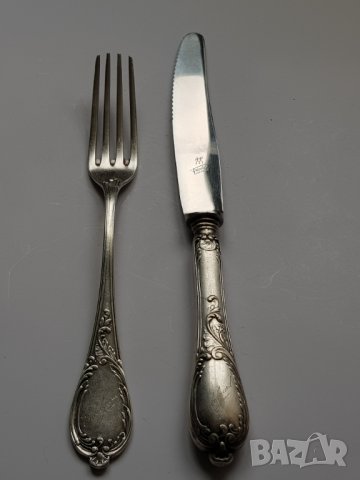 Посребрени вилица и нож