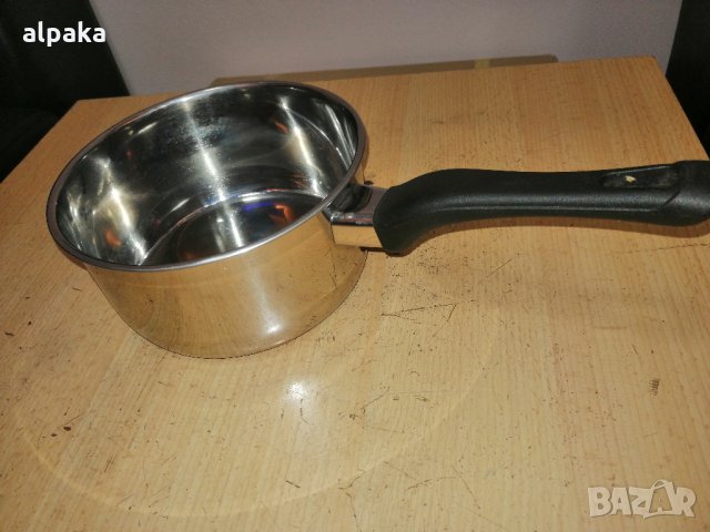 Продавам касерола с дръжка алпака,двойно дъно, 17/8см